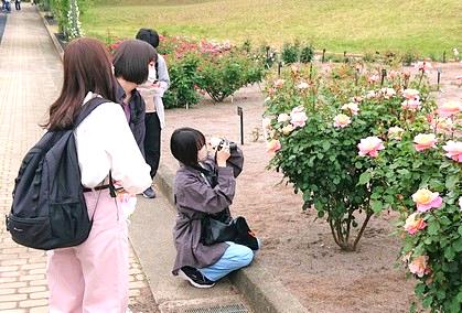 春の遠足「ぎふワールド・ローズガーデン」